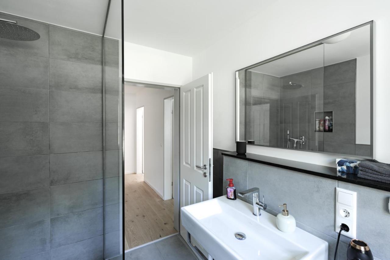 Grosse Gemuetliche Wohnung Mit Waldblick Cologne Exterior photo